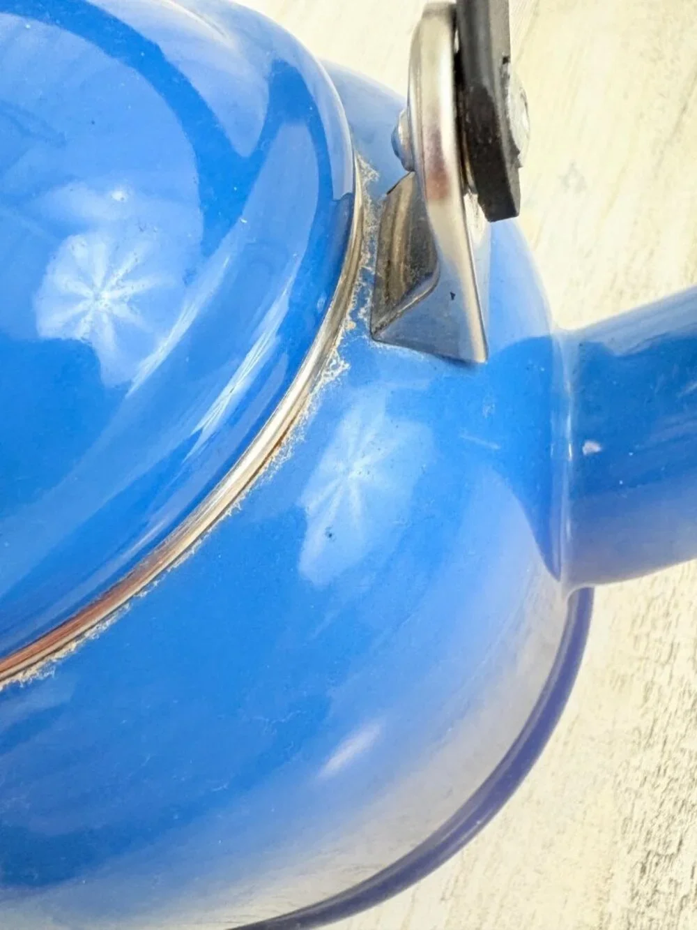Le Creuset Enamel on Steel 1.25 Quart Demi Tea Kettle Marseille Blue FLAWS